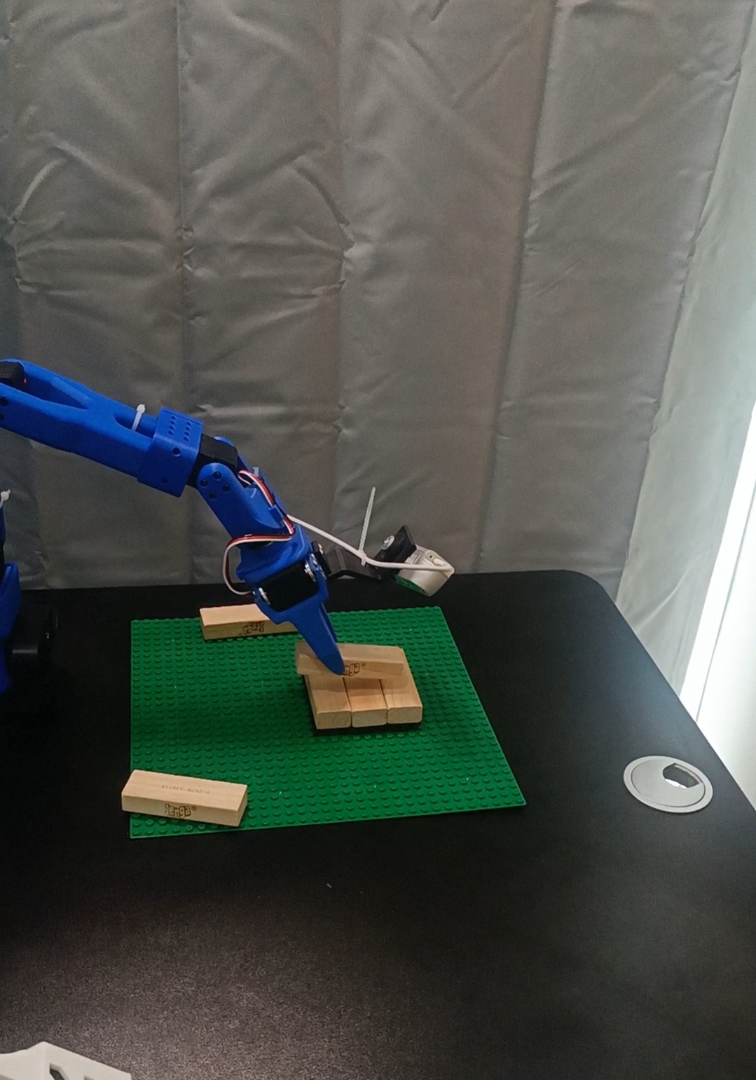 Robot Arm Pick and Place